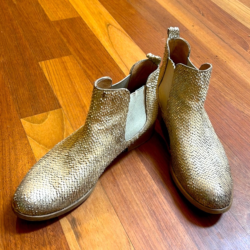 Cordani gold ankle boots